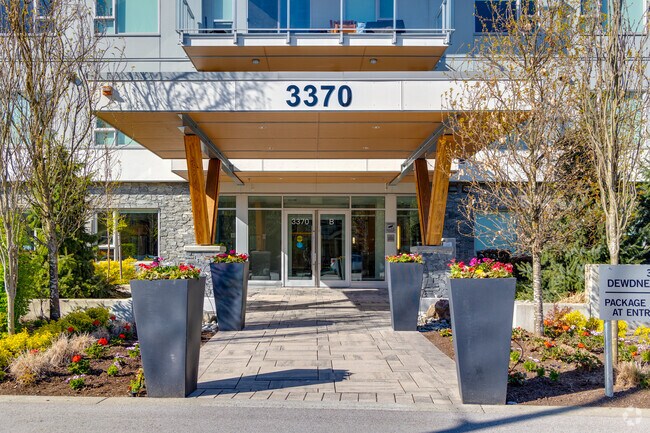 Photo - Inlet Glen Apartments