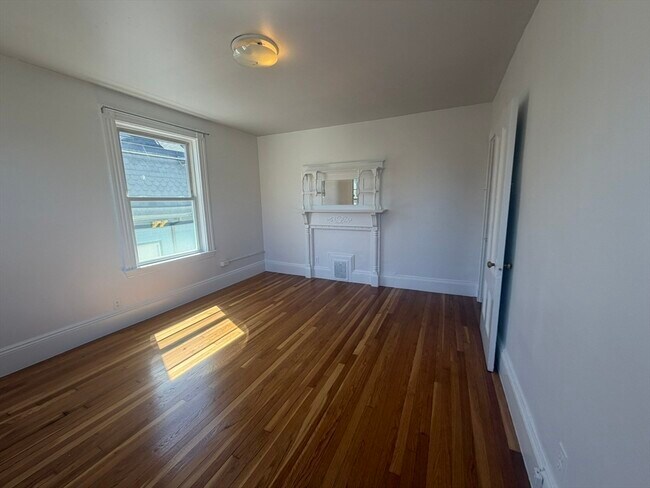 Photo - 182 Harvard St Unit 3