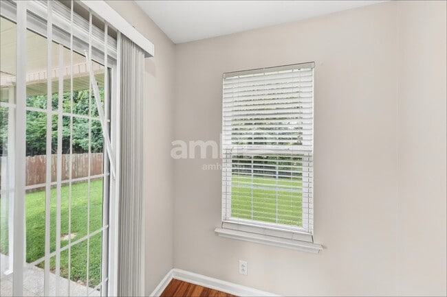 Photo - 3146 Jenkins Dr