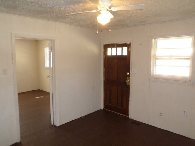 Photo - 535 Arkwright Dr