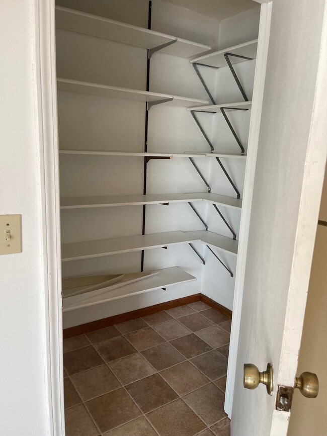 Photo - 139 N Washington St