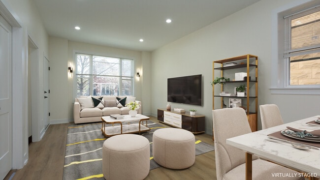 Photo - 2036 N Hoyne Ave