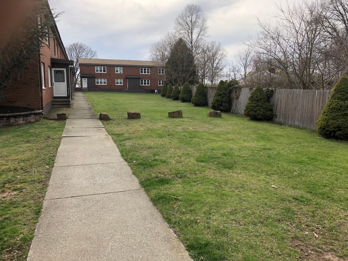 Woodward Townhouses - 694 Woodward Ave Unit Woodward Townhouses