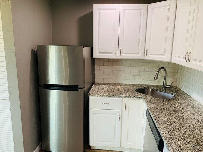 Photo - Updated 2 Bedroom 1.5 Bath in Westminster Unidad #3