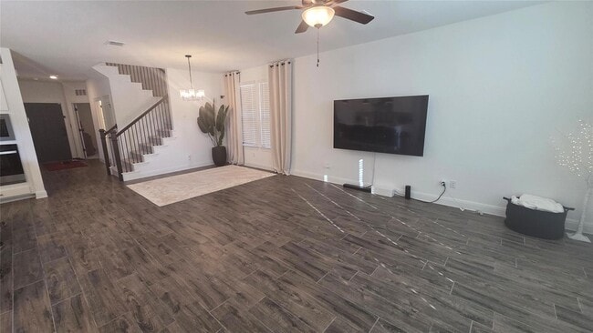 Photo - 125 Raleigh Dr