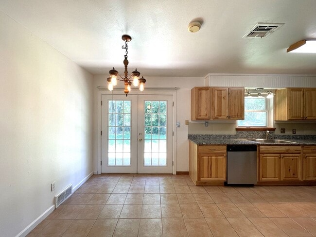 Photo - 1817 Hardy Dr