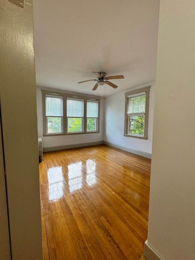 Photo - 24 Sidlaw Rd Unit 8