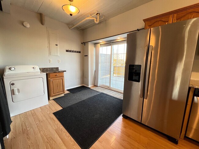 Photo - Industrial Style 3 Bedroom Home AVAILABLE JUNE!!!