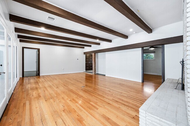 Photo - 6825 Bellgreen Dr