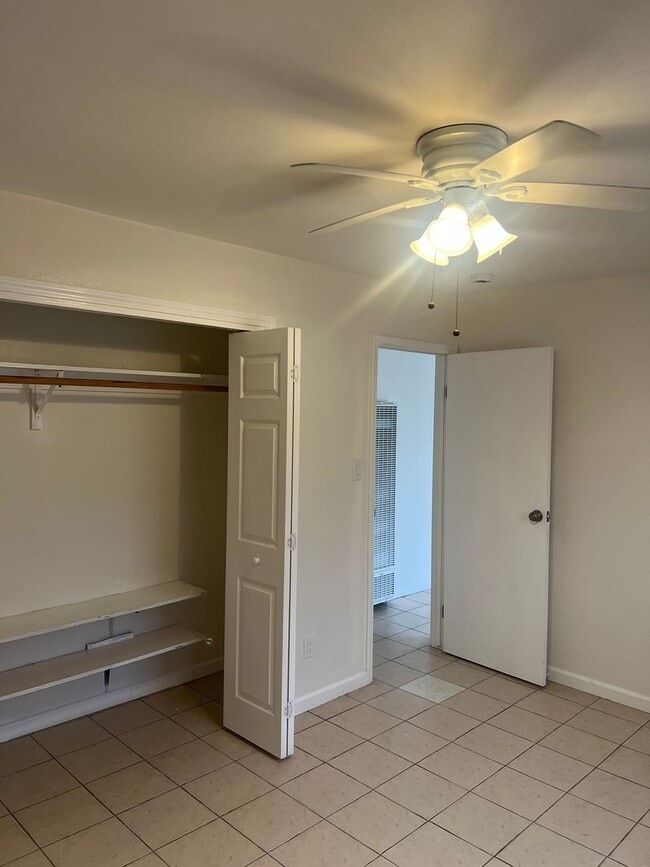 Photo - ADORABLE 2 BED DUPLEX WITH NEWER KITCHEN!!