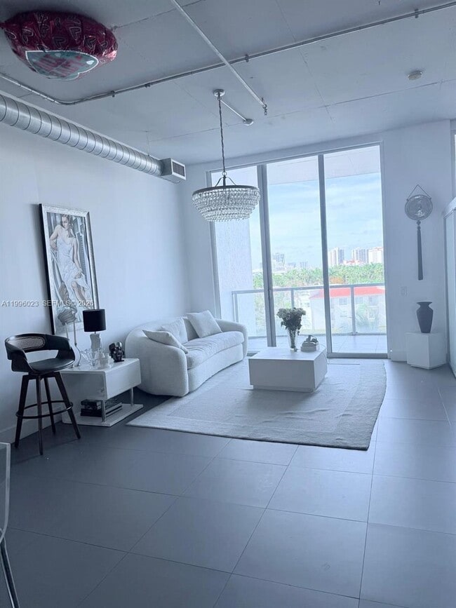 Photo - 3029 NE 188th St Unidad 508