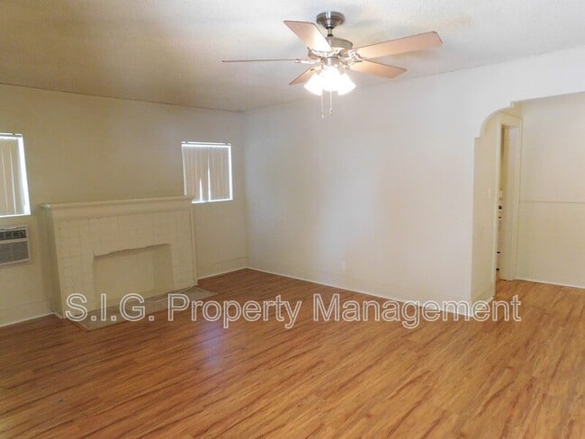 Photo - 1250 E Villa St