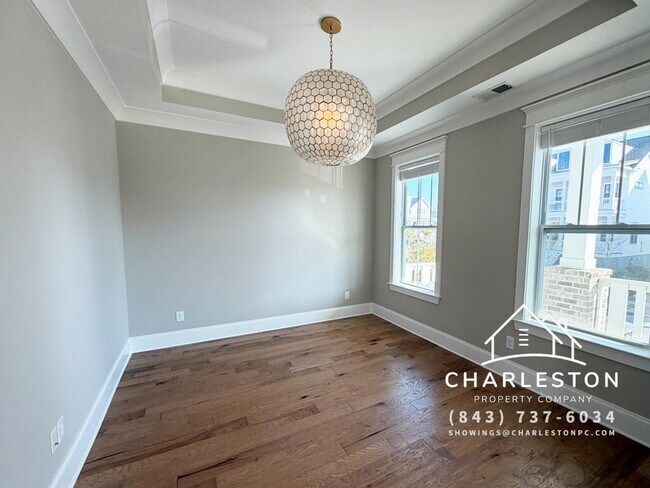 Photo - 1636 Juliana St