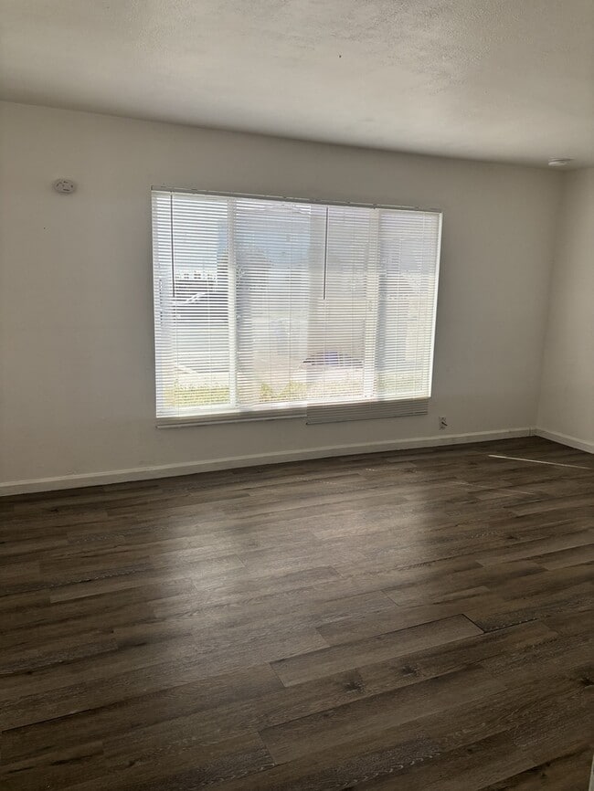 Photo - 1949 Darrah St