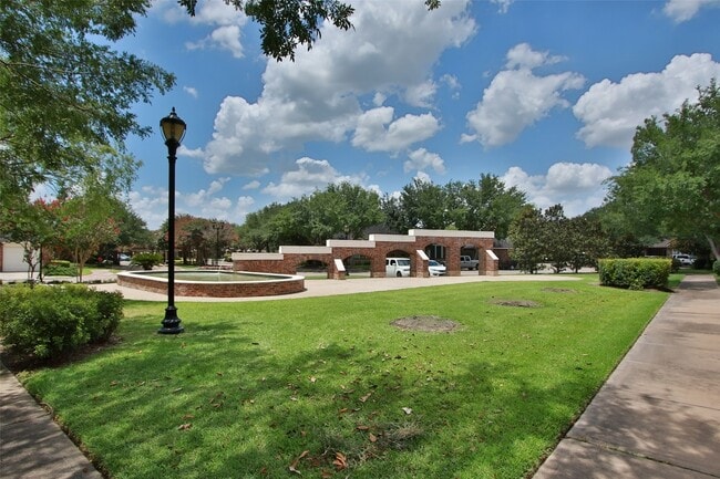 Building Photo - 17803 Skyline Arbor Terrace Rental