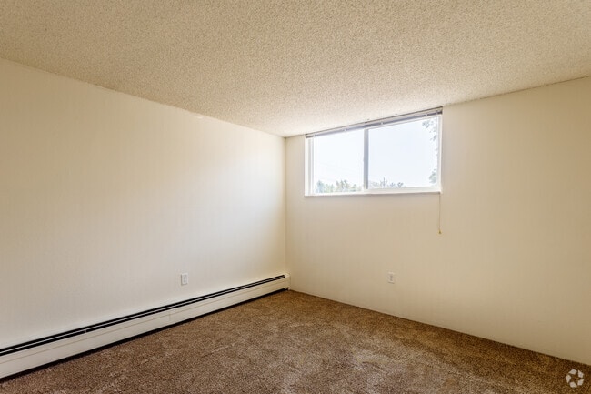 2HAB,1BA-850 ft²
