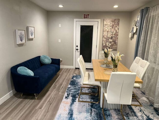 Photo - 354 Rexview Dr Unit ID1471802P