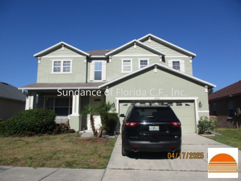 Large Family Home with Screened Pool - Large Family Home with Screened Pool