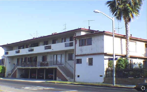 7719-7723 Willoughby Ave - 7719-7723 Willoughby Ave Apartments