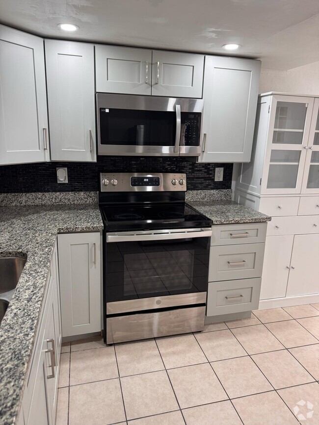Building Photo - 12808 College Hill Dr Rental