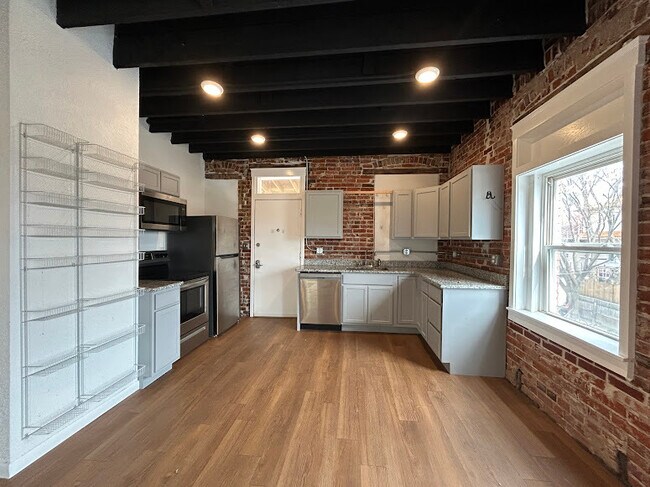 Photo - 2202 Lexington Ave Unit A