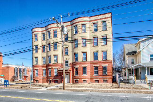 Building Photo - 218 West St Unit D2 Rental