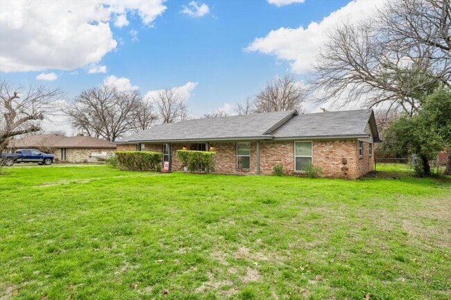 Photo - 2100 N 33rd St