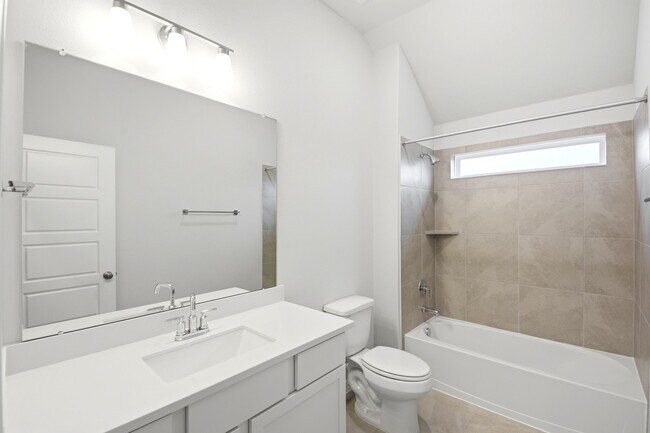 Photo - 2106 Villa Flora Ln