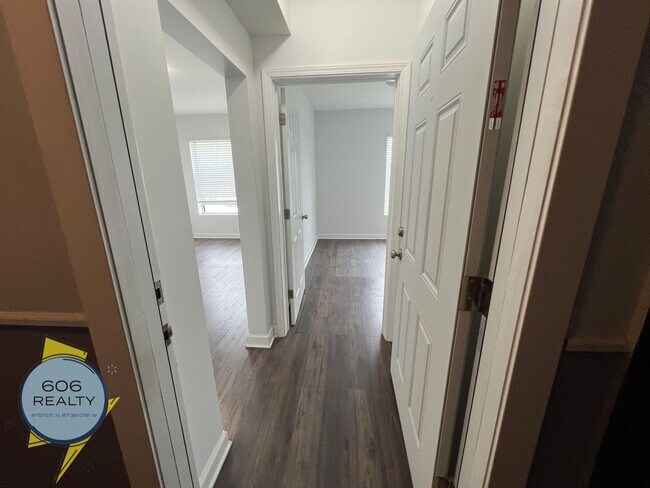 Photo - 3420 W Irving Park Rd Unidad 23