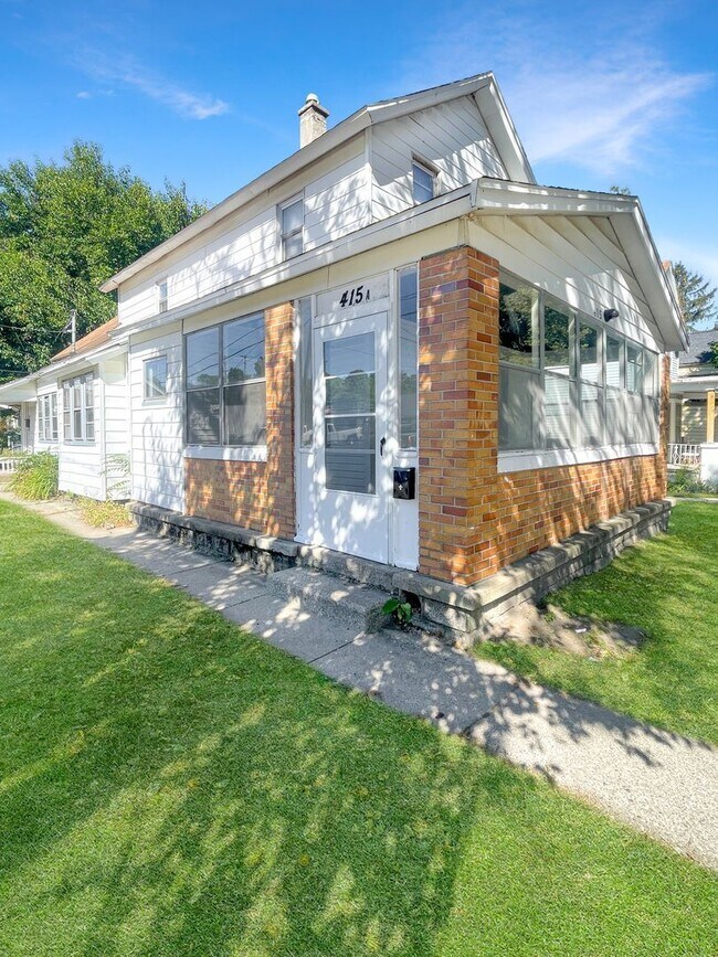 Photo - 415 Harlan Ave NE Unit A