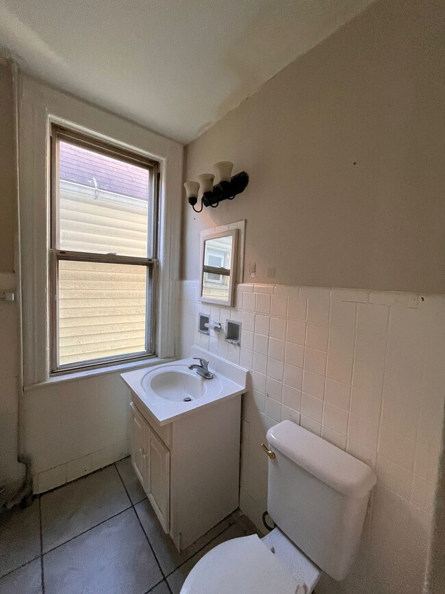 Photo - 76 Pearsall Ave Unit 3