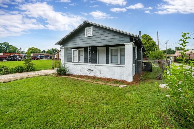 Photo - Your Dream Rental Awaits – Fully Renovated and Move-In Ready!