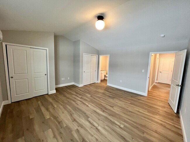 River's Edge Apartments