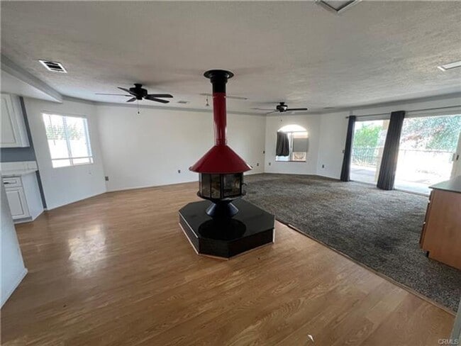 Photo - Beautiful single story Canyon Lake Home