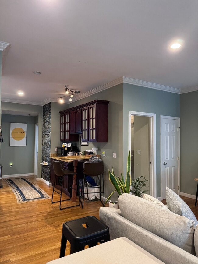 Photo - 127 Heath St Unit #2