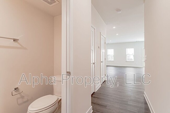 Photo - 130 Eagle Wood Dr