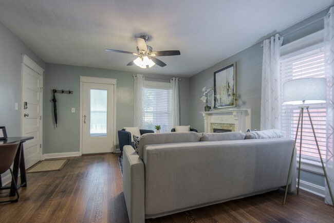 Photo - 2541 Cherry St