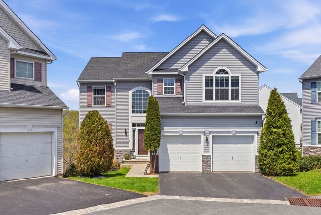 Building Photo - 263 Winding Hill Dr