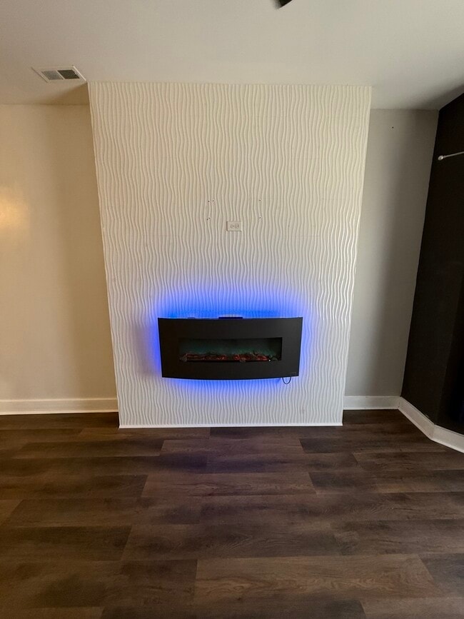 Photo - 6833 S Calumet Ave