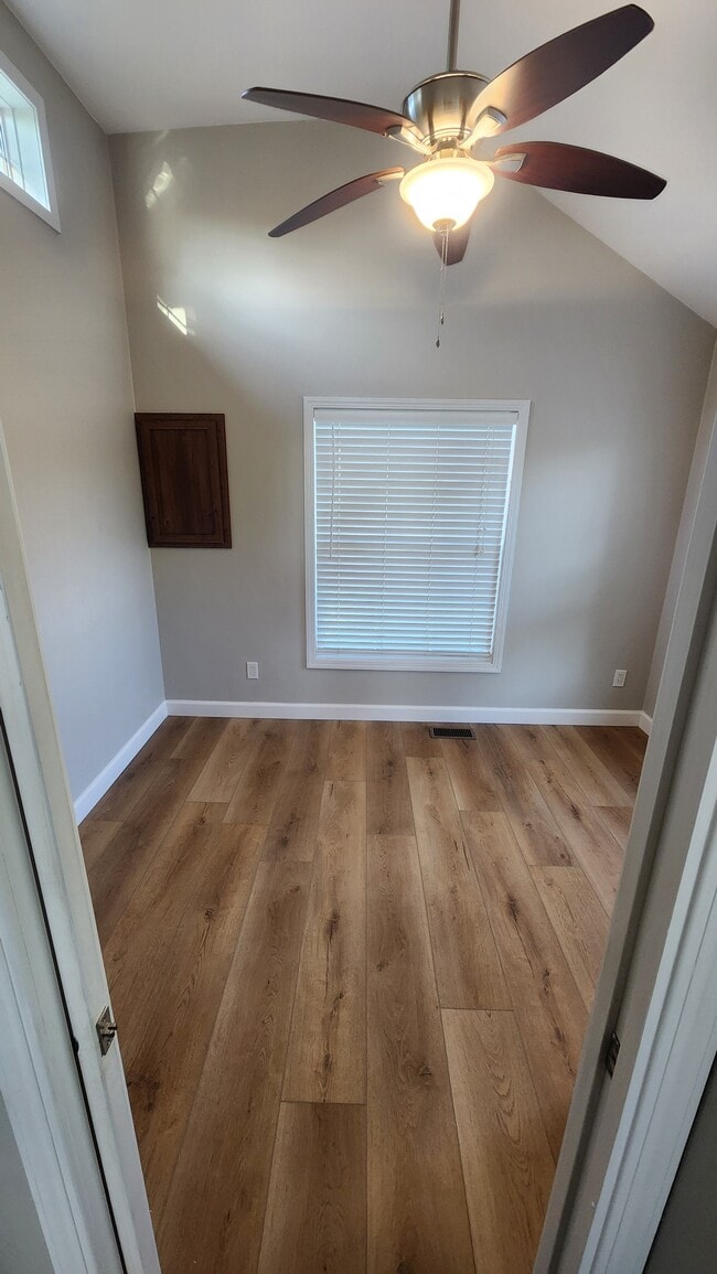 Photo - 5677 FM 1516 N