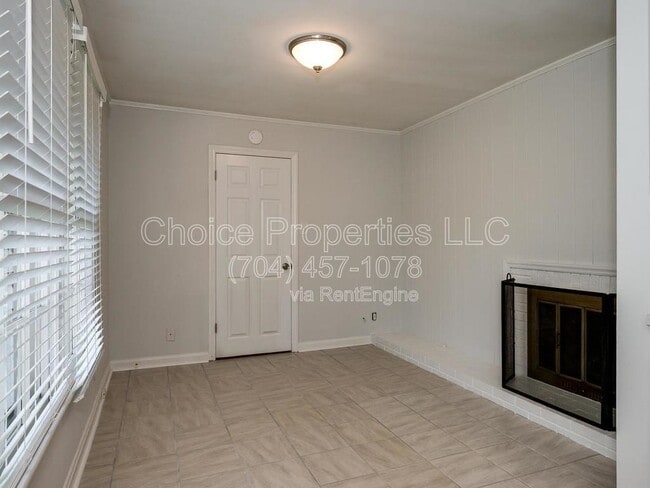 Photo - 4914 Horton Ct