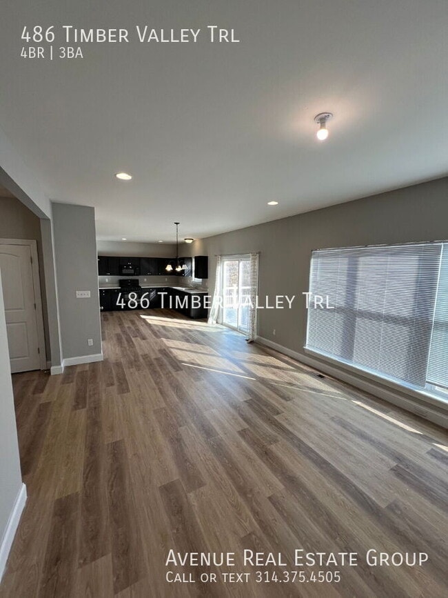 Photo - 486 Timber Valley Trail