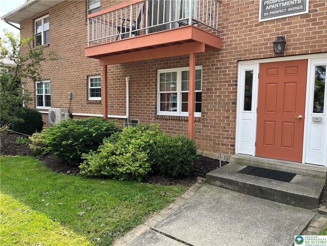 Photo - 511 Prospect Ave Unit 2