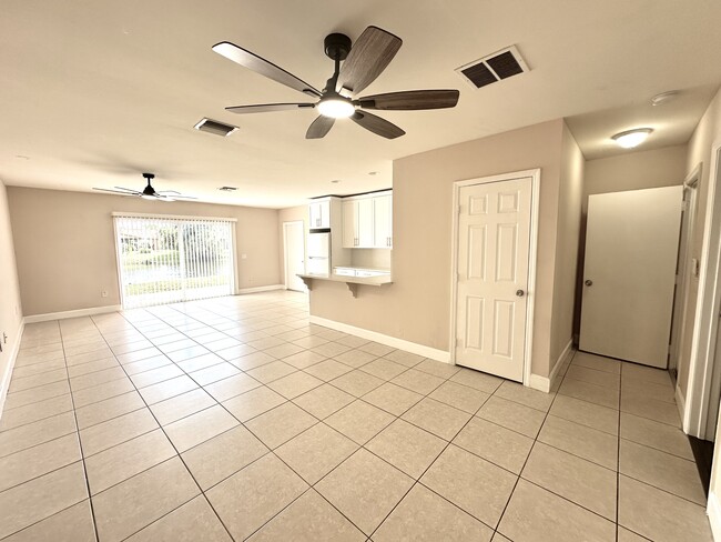 Photo - 8110 Lake San Carlos Cir