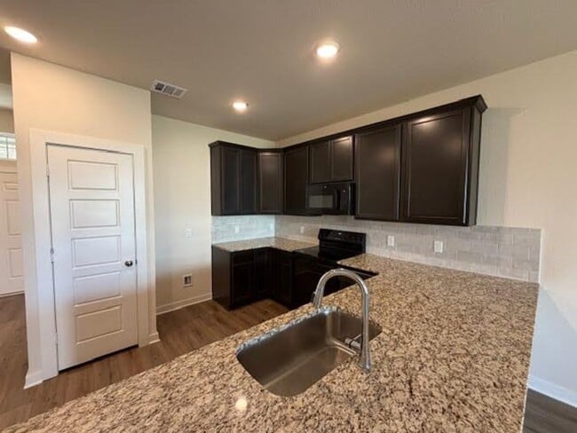 Photo - New Build in China Spring