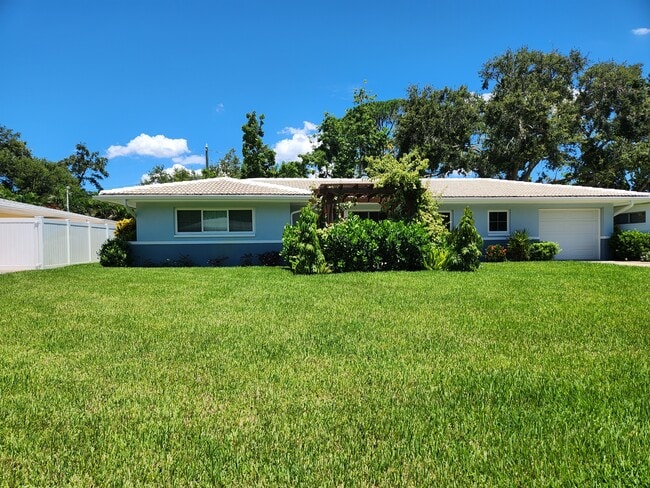 Large private yard with all maintenance included. - 8215 32nd Ave N House
