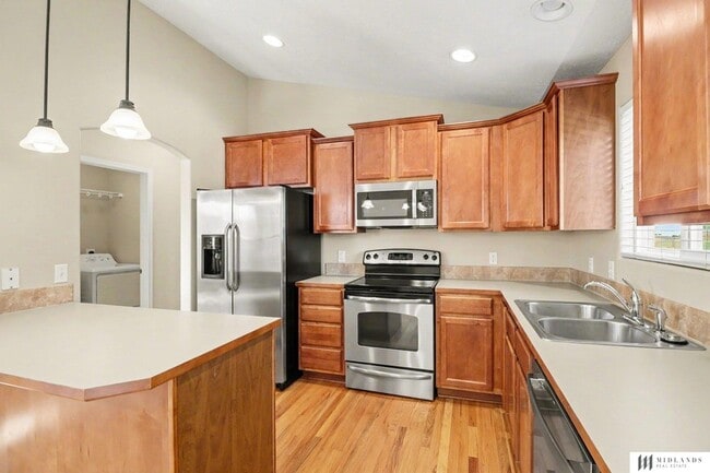 Photo - 19724 Marinda St