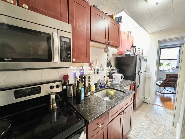 Photo - 191 Marlborough St Unit 5