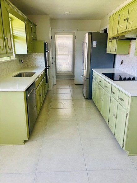 Photo - 913 Lake Meadows Dr