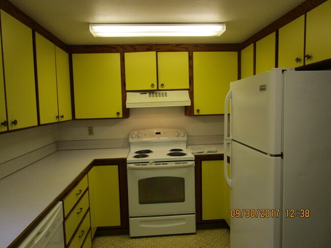 Photo - 10007 Alaska St S Unit Duplex lower